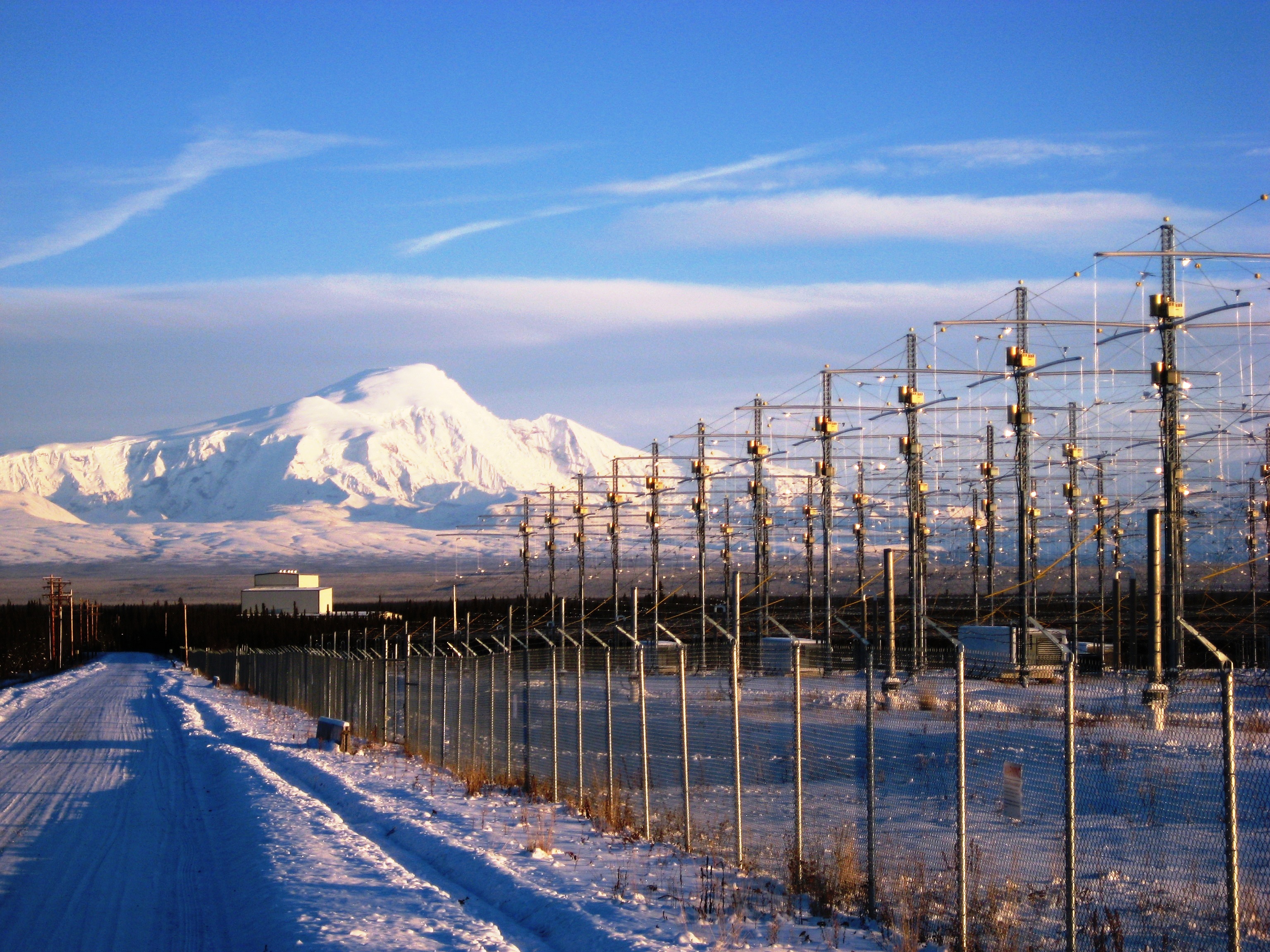 GWEEN кулите, HAARP – Светот е опколен во магнетно поле од кое нема бегање!