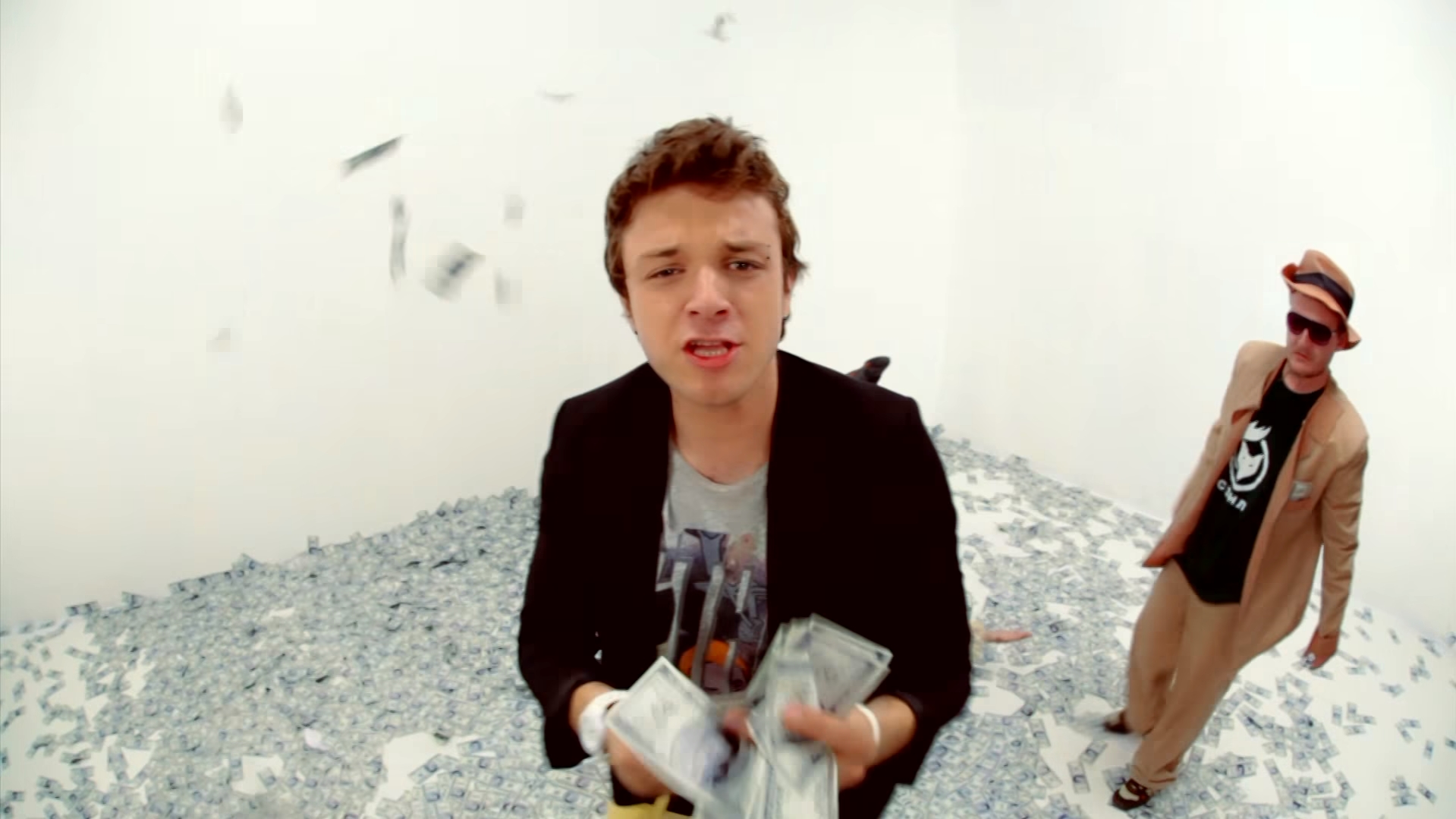 Го хејтаат, а не можат ни да му се приближат: Марко Слаткаристика брои милиони!