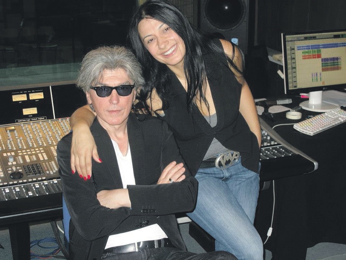 Калиопи: „Ти си најдобриот татко на нашиот син“