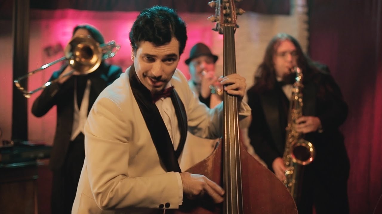 „Суперхикс“ промовира прва плоча