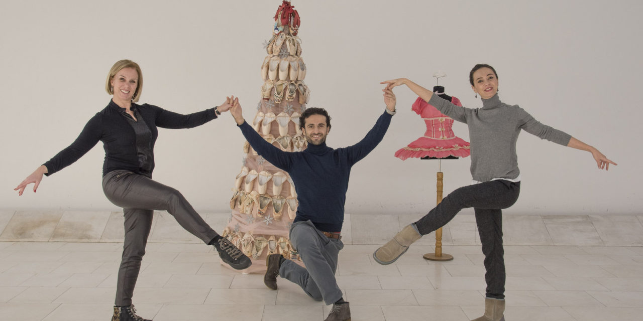 Балерините од МОБ направија елка од шпиц-патики