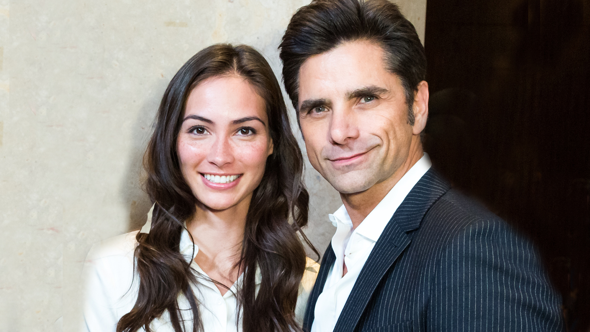 Џон Стамос ќе стане татко