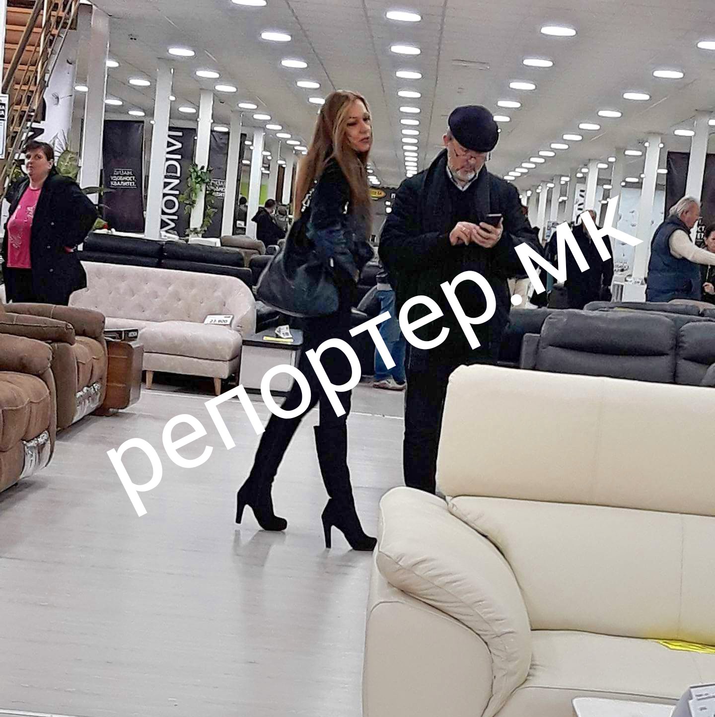 Коце фрли мерак на кожа