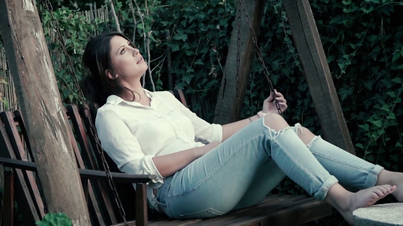 Анита Мицова со песна за своја душа