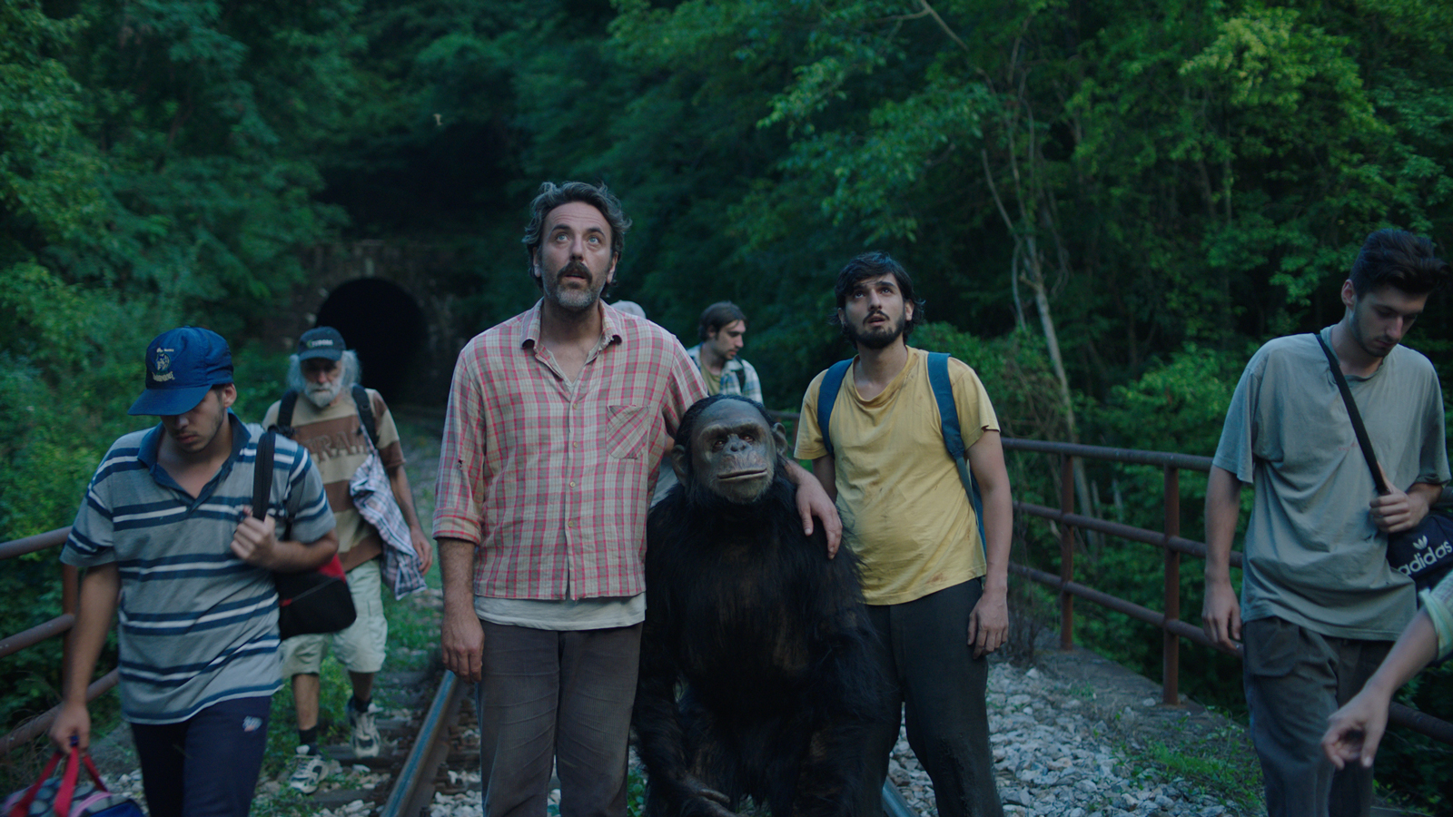 (Видео) Премиера на македонскиот филм „Година на мајмунот“