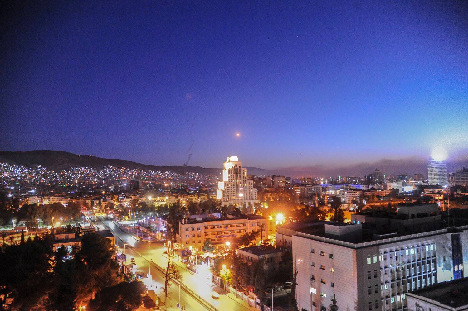 (Видео) Објавени први снимки од нападот во Сирија