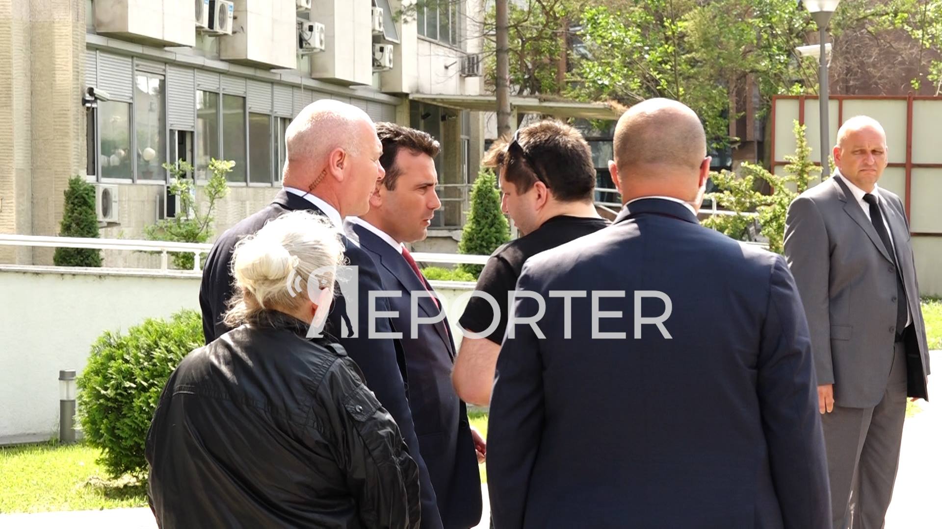 Синџирот супермаркети „Лидл“ им понуди на Швајцарците домашна марихуана