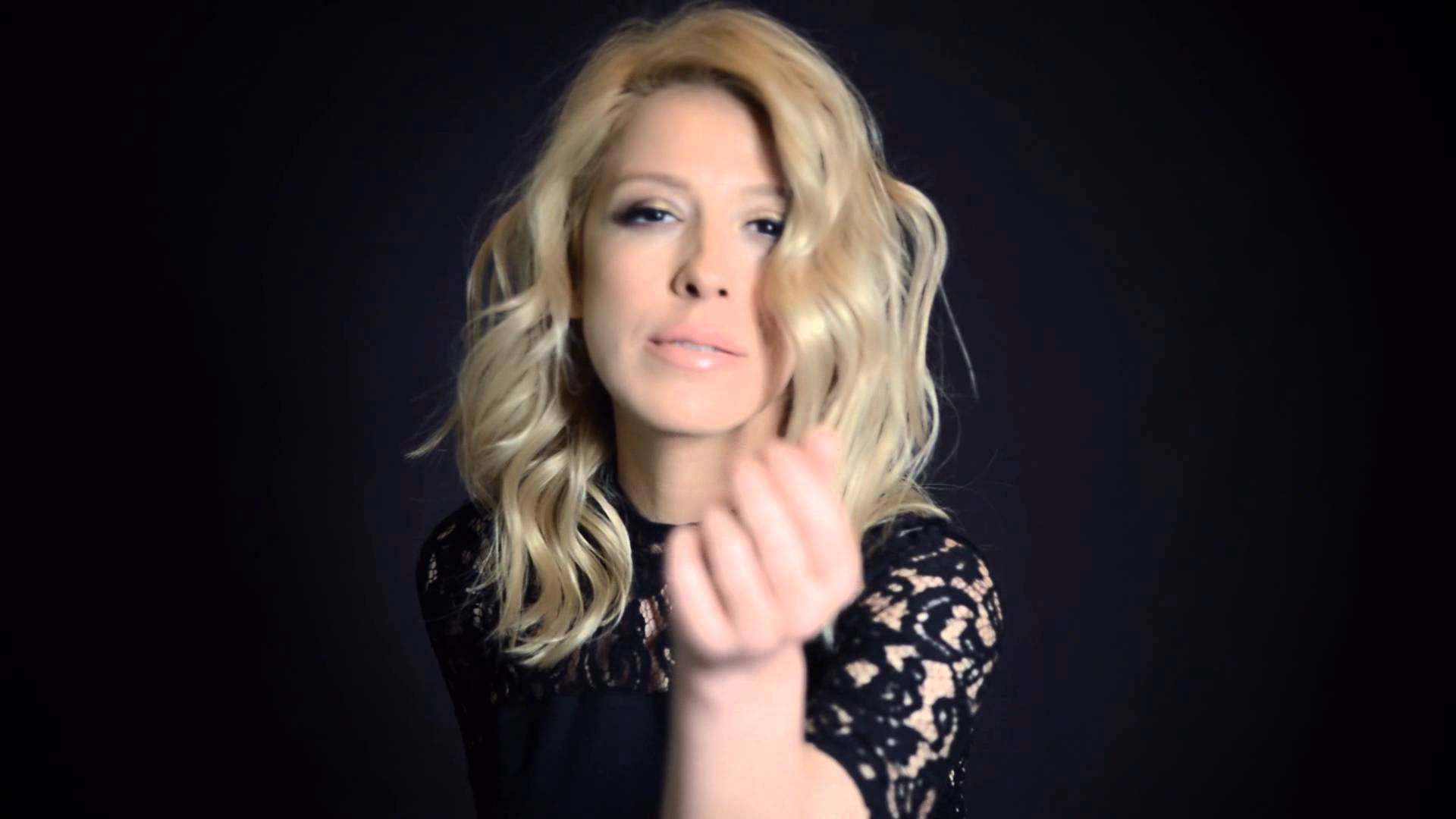 (ФОТО) 18 години без тебе мамо!