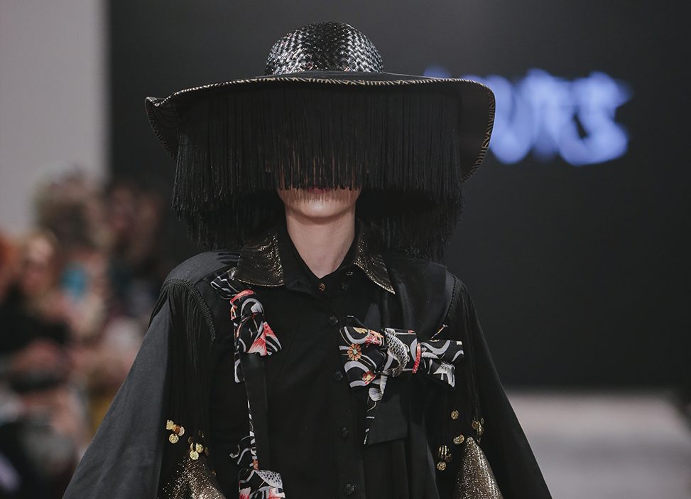 (Галерија) Екстравагантни гејши го отворија Модниот викенд во Скопје