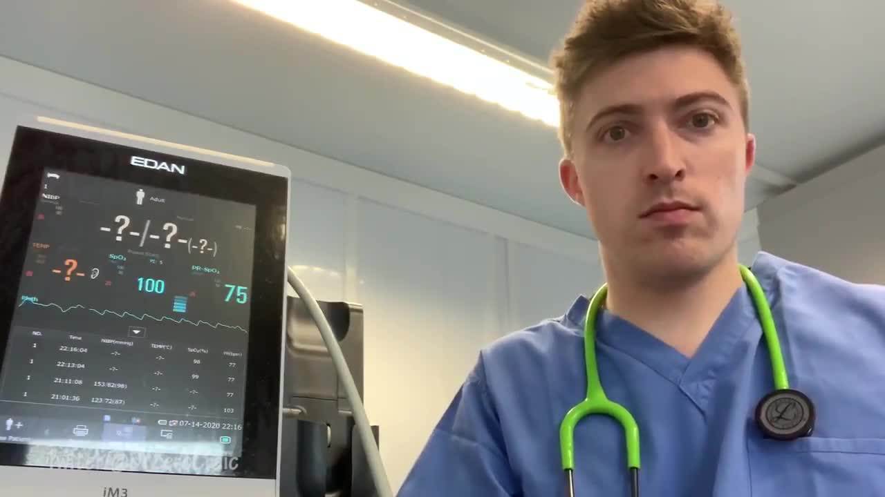 (Видео) Лекар стави шест маски на себе и ги поби сите теории на заговор