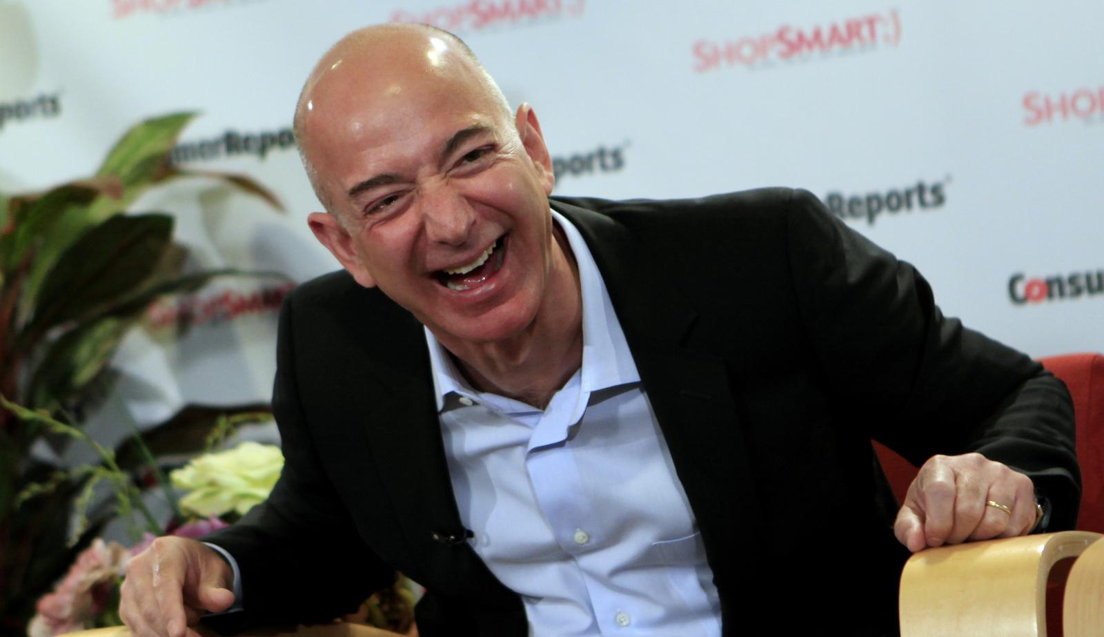 Џеф Безос сè побогат, сега тежи 172 милијарди долари