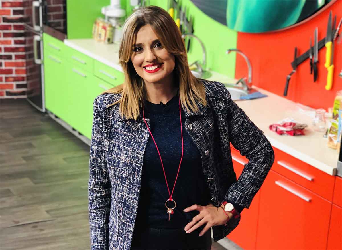 (Фото) Годишнина од брак и роденден: Две прослави за Александра од „Брза кујна“