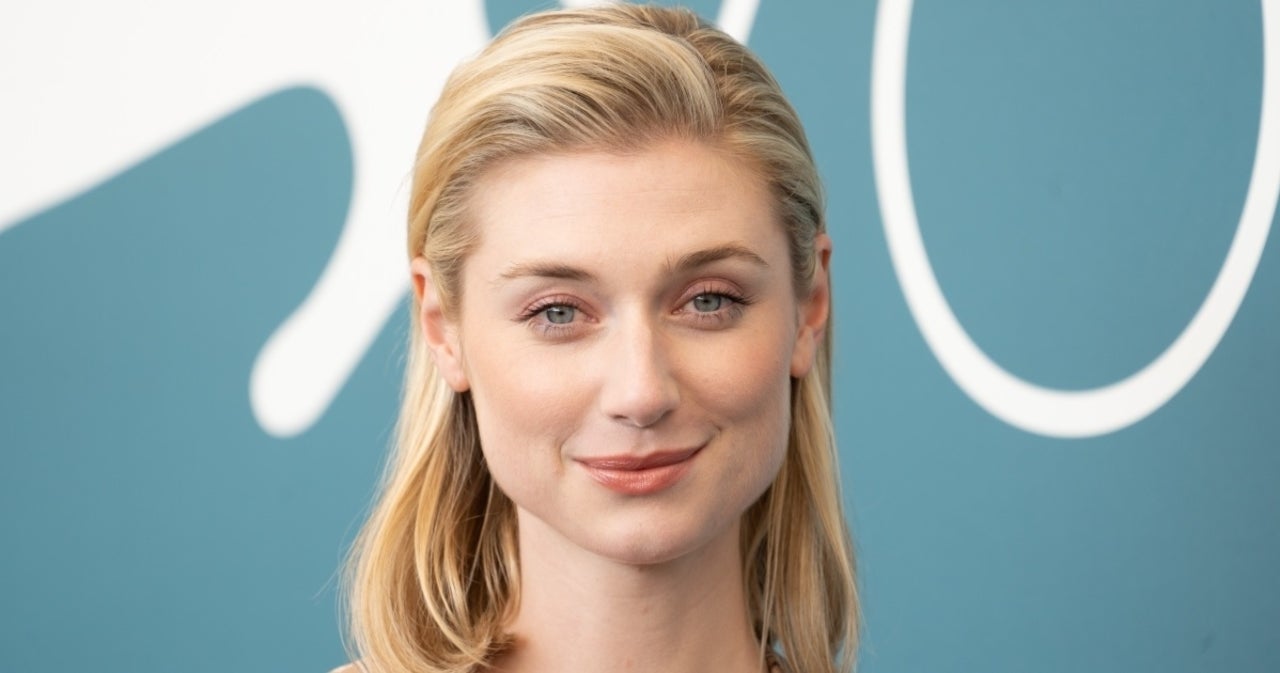 Елизабет Дебики ќе биде принцезата Дијана во последните сезони од  „Круна“