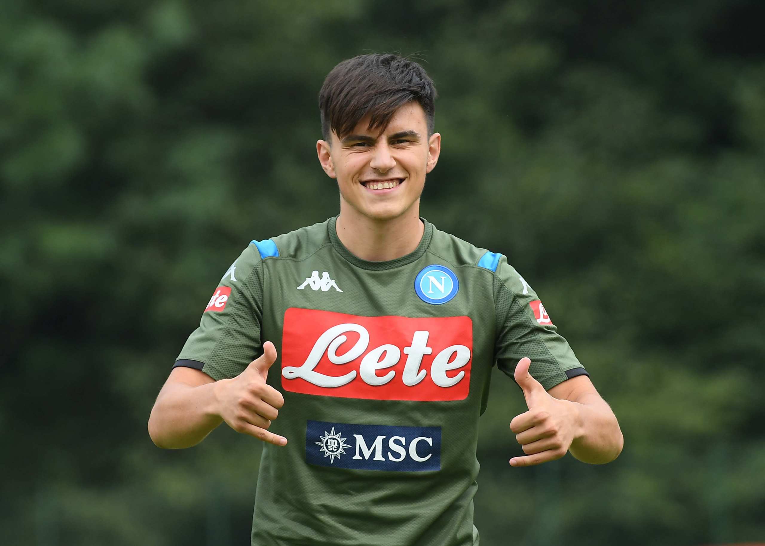 Елмас потпиша со „Наполи“ до 2025 година, ќе заработува 1,8 милион евра од сезона