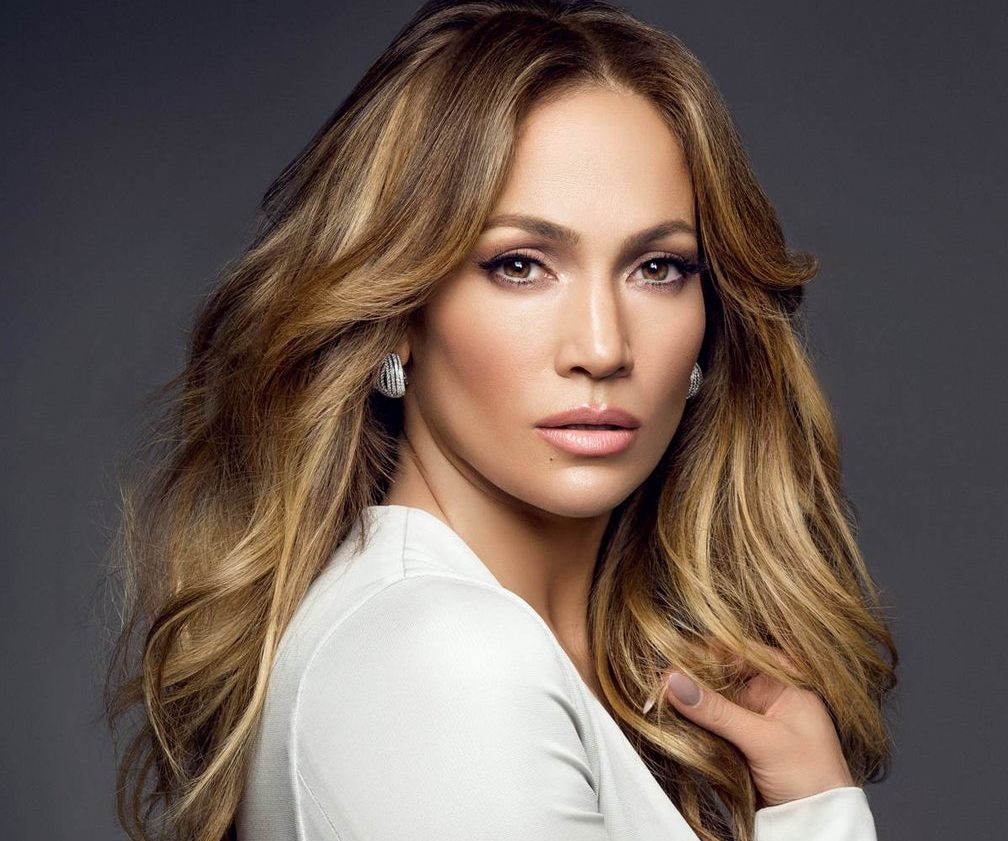 Џенифер Лопез сака да ги прислушкува домашните помошнички