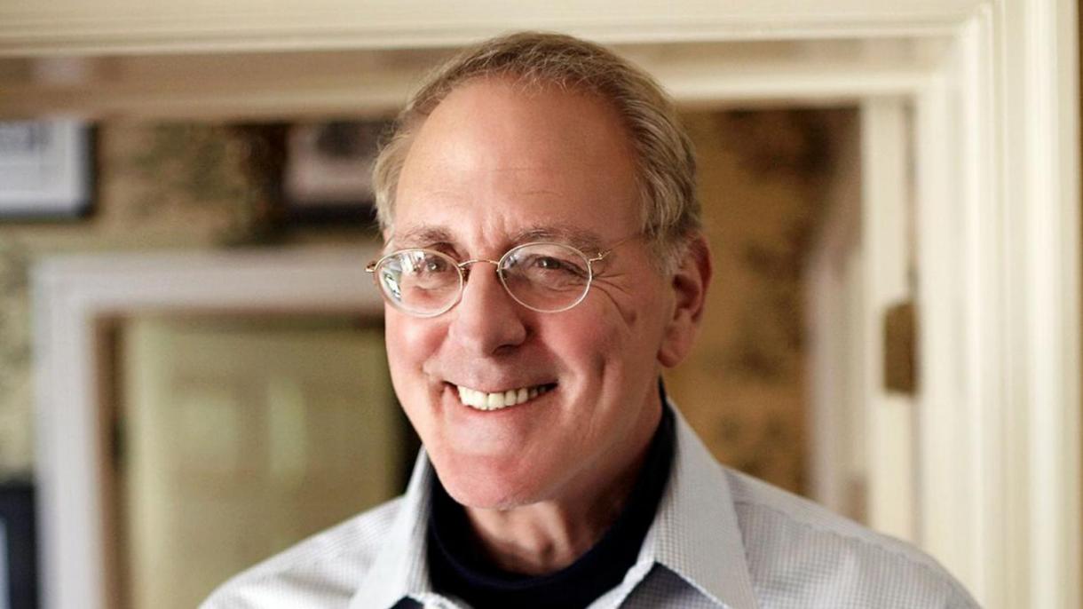 Почина Винстон Грум, авторот на романот „Форест Гамп“