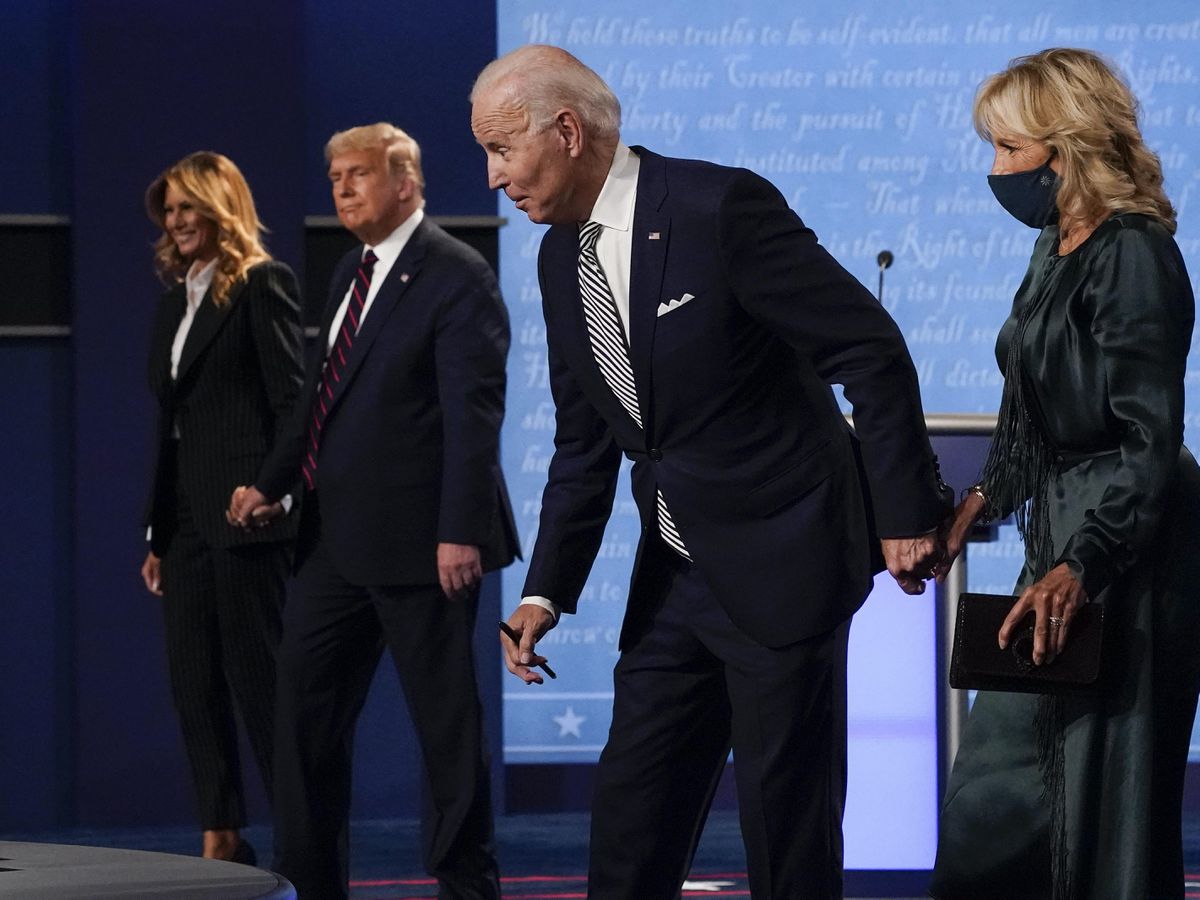 Бајден ќе го исфрли Доналд Трамп од Белата куќа, ако самиот не си замине