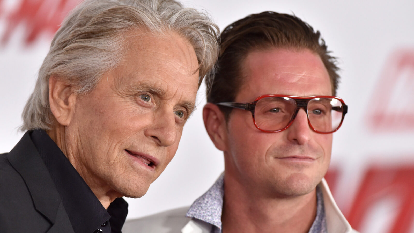 (Фото) Мајкл Даглас стана дедо: Те сакам Рајдер