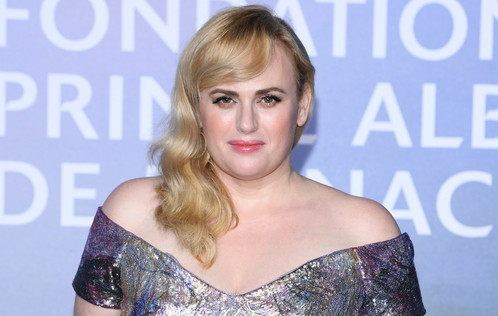 „Ме киднапираа и ми вперија пушка в лице, мислев дека ќе умрам“ – Ребел Вилсон раскажа за најголемата траума во животот