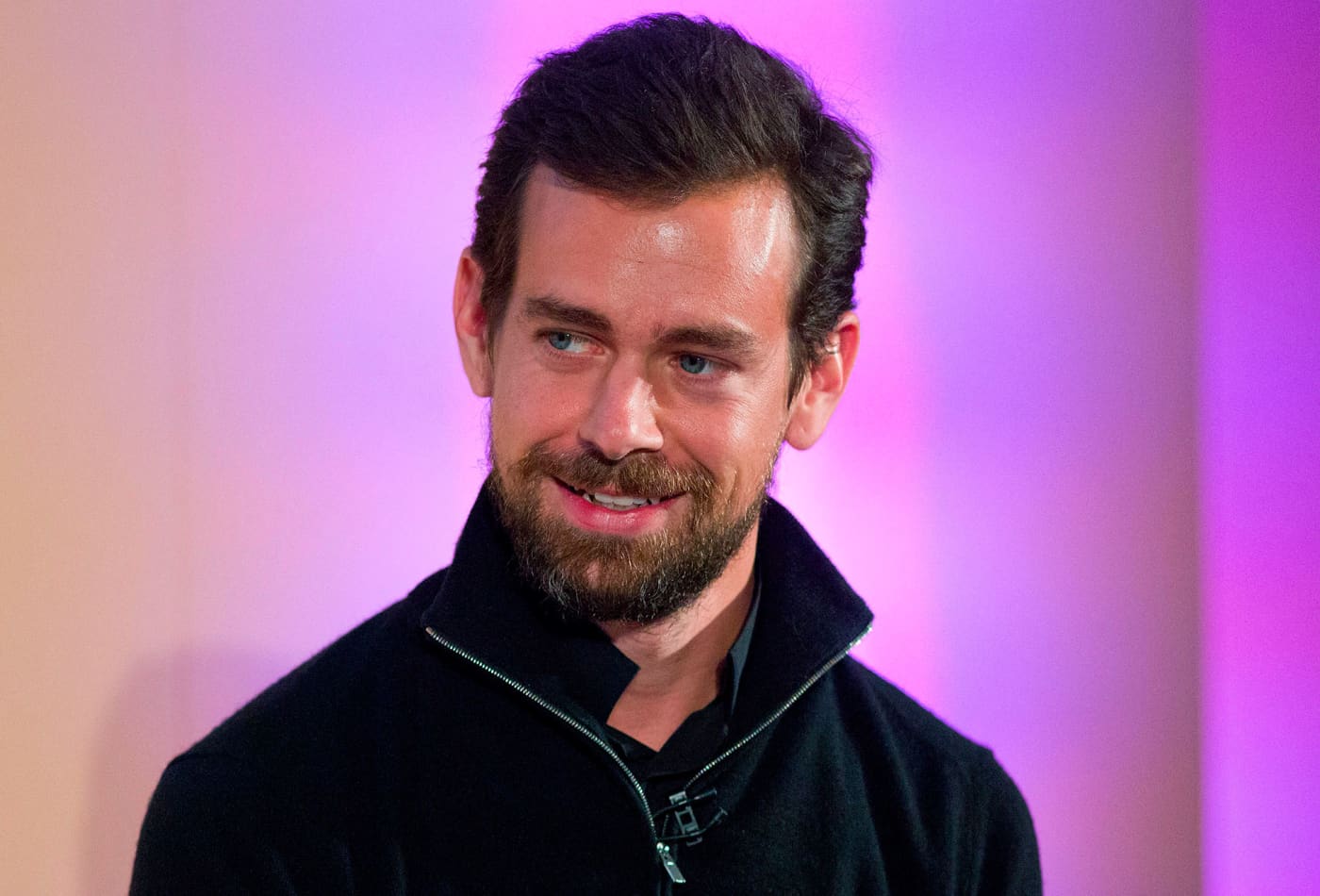 Основачот на „Твитер“ го продава првиот твит напишан 2006 година