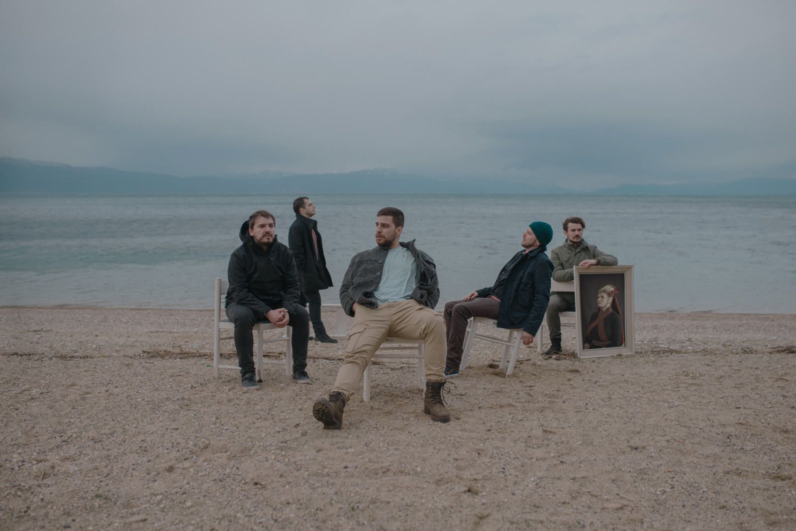 (Видео) Нова песна на бендот „Фанк шуи“ во соработка со Вера од групата „Љубојна“