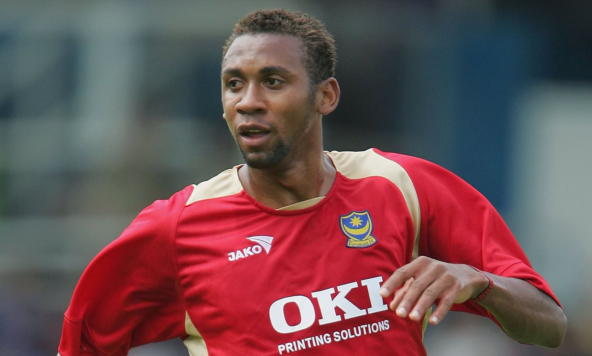 (Фото) Поранешен фудбалер на Портсмут осуден на 11 години затвор: шверцувал 2 тона кокаин