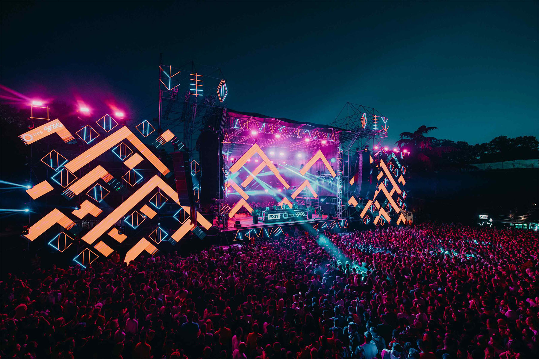 „Егзит“ ќе даде 1.500 ковид-вакцини за странски гости и 3.000 влезници за медицински лица