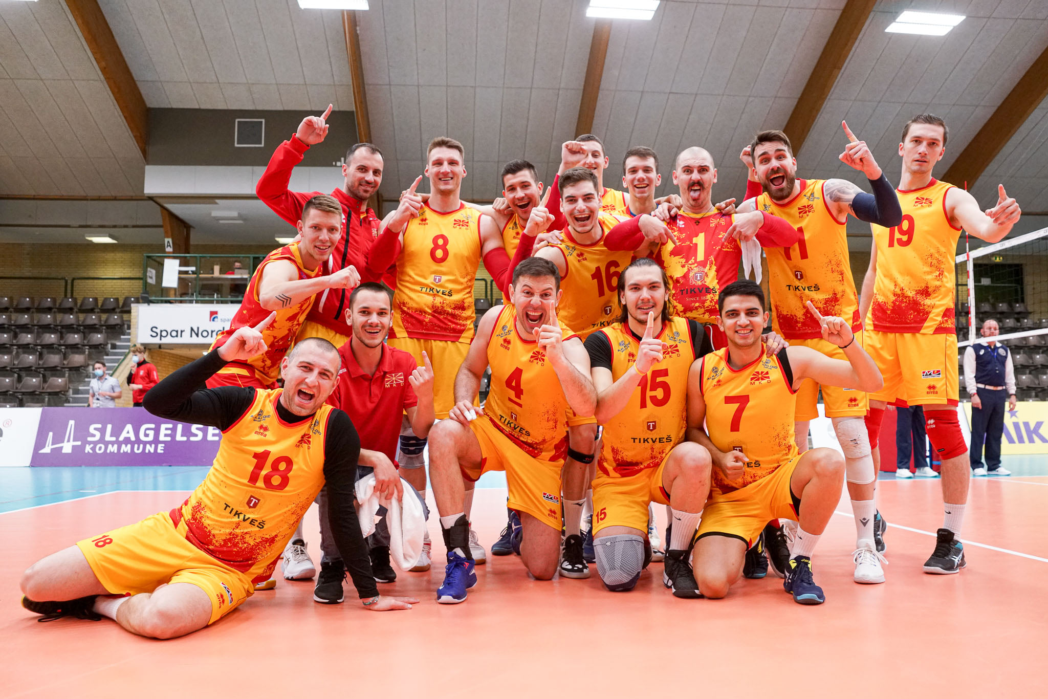 Македонските одбојкари загубија во финалето на Европската сребрена лига