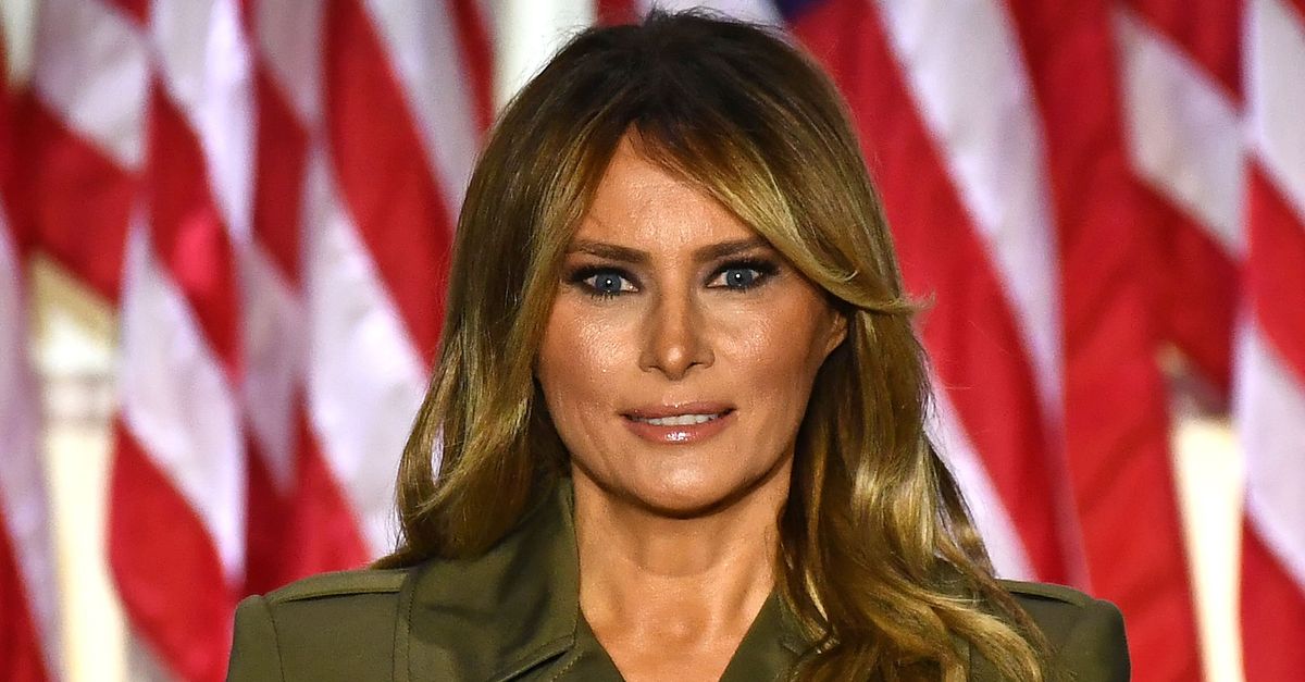 Историчар ја нападна Меланија поради преуредувањето на градината во Белата куќа, таа му одговори дека не ја познава историјата