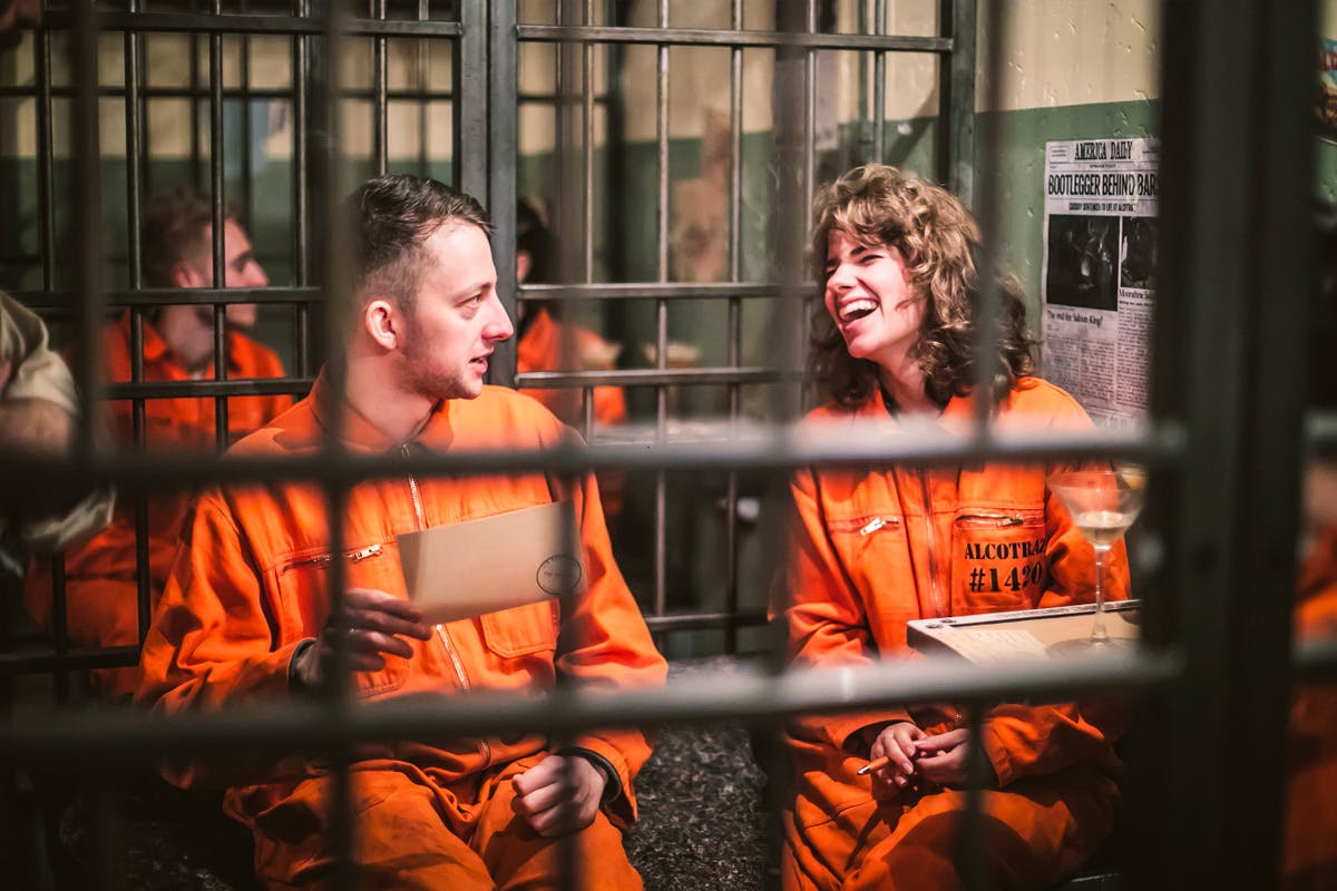 „Алкотраз“- затворски коктел-бар во Лондон каде е фетиш да шверцувате алкохол без да ве фатат чуварите