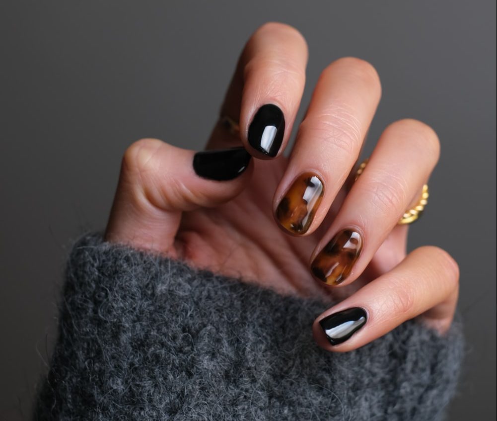 Најпопуларни бои за маникир оваа есен