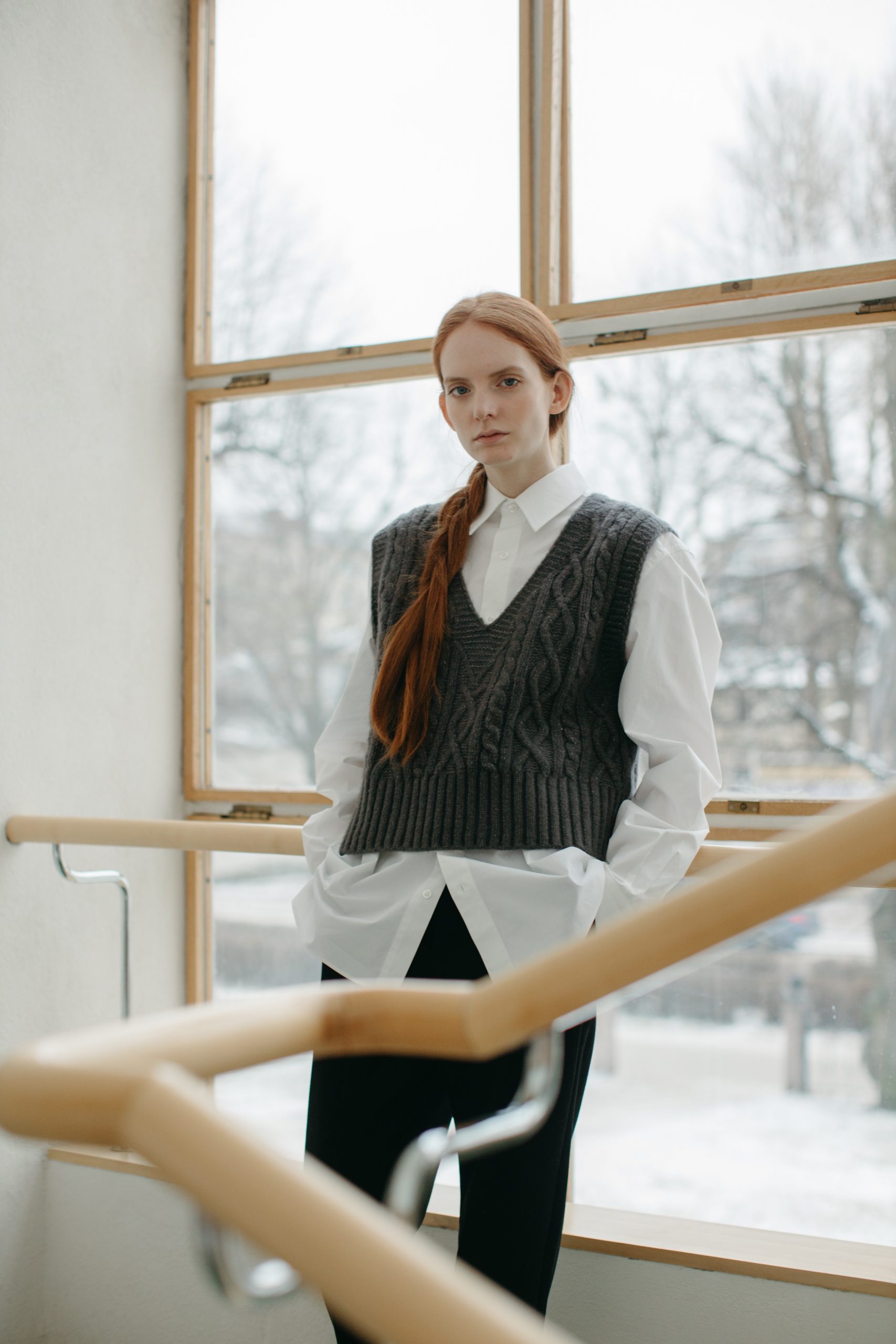 Краток водич за модерен и шик изглед во комбинација со зимски елек