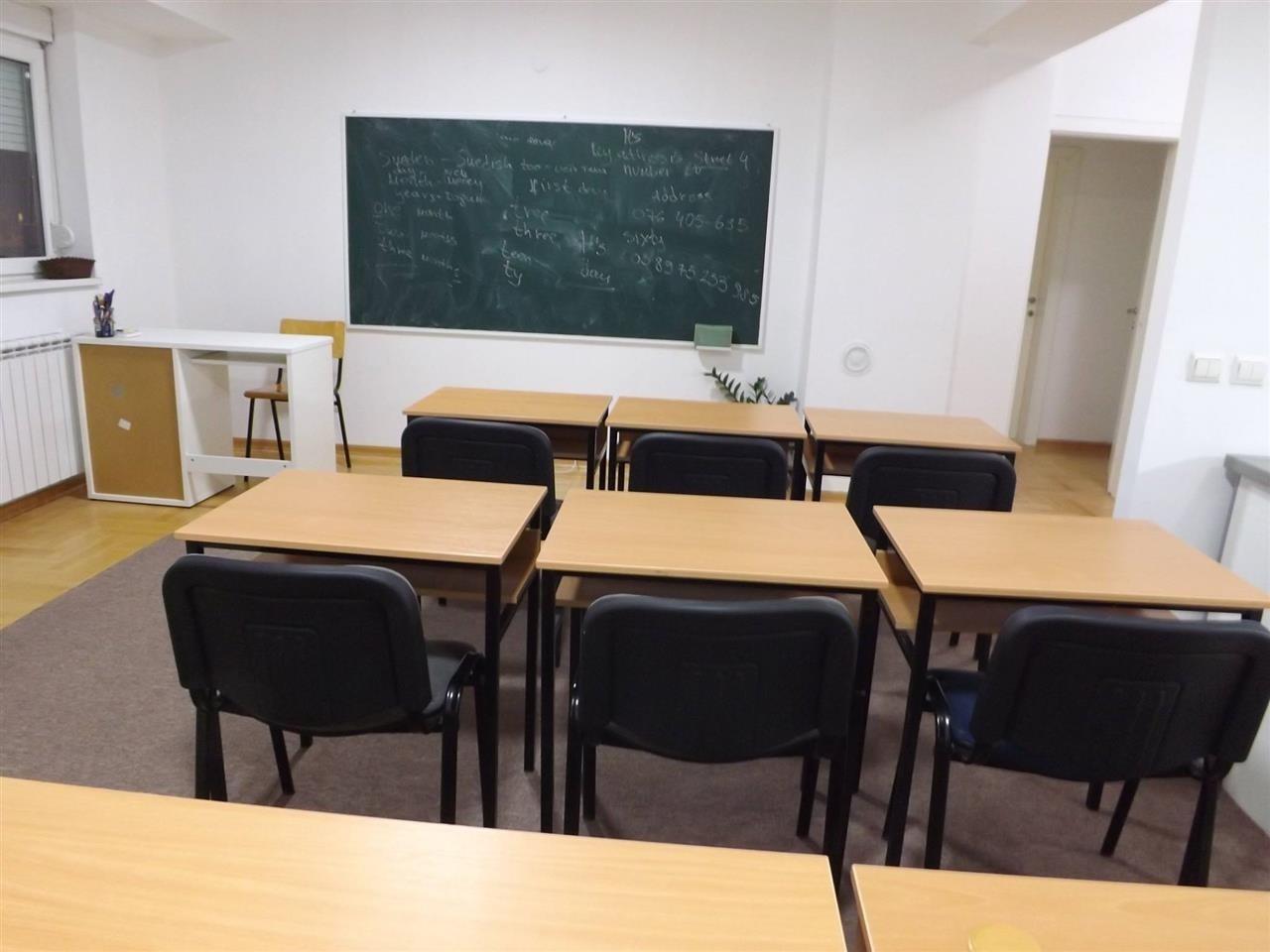 Професор од Струга со метален предмет претепал средношколец