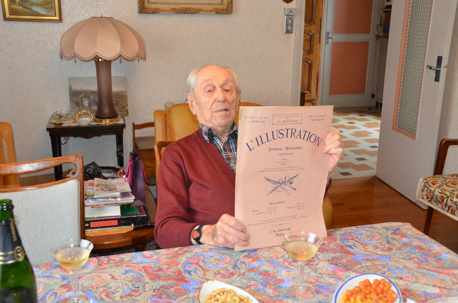 Од корона почина најстaриот Французин на 112 години