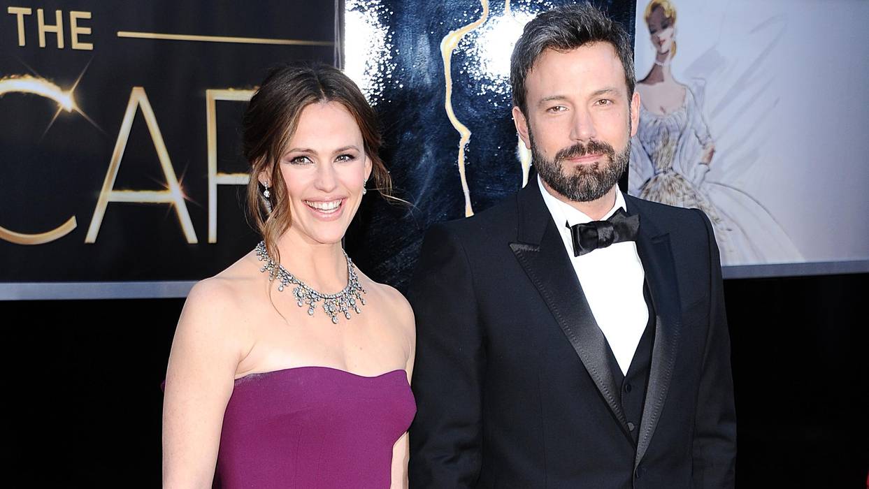 Џенифер многу ја сакам и почитувам, но ако останев со неа ќе продолжев да пијам, рече Бен Афлек