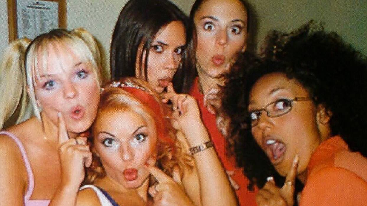 Составот „Спајс грлс“ повторно ќе се собере на венчавката на синот на Дејвид и Викторија Бекам