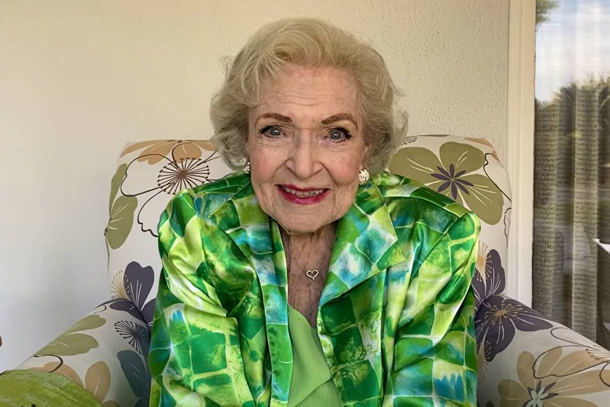 (Видео) Бети Вајт 11 дена пред да почине снимила видео за обожавателите