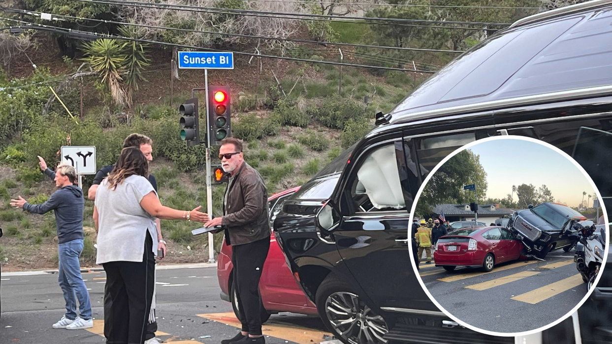 (Фото) Арнолд Шварценгер поминал на црвено и предизвикал сообраќајка, тешко повредената жена била веднаш однесена во болница