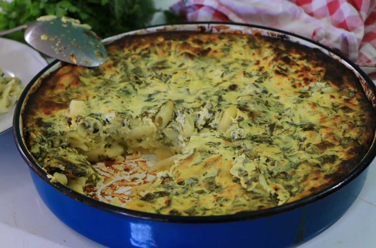 Запечени макарони со спанаќ