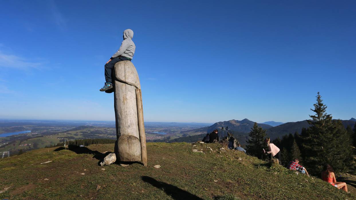 Германец плати 3.500 евра да му го зголемат пенисот и конечно му е 10 сантиметри во ерекција