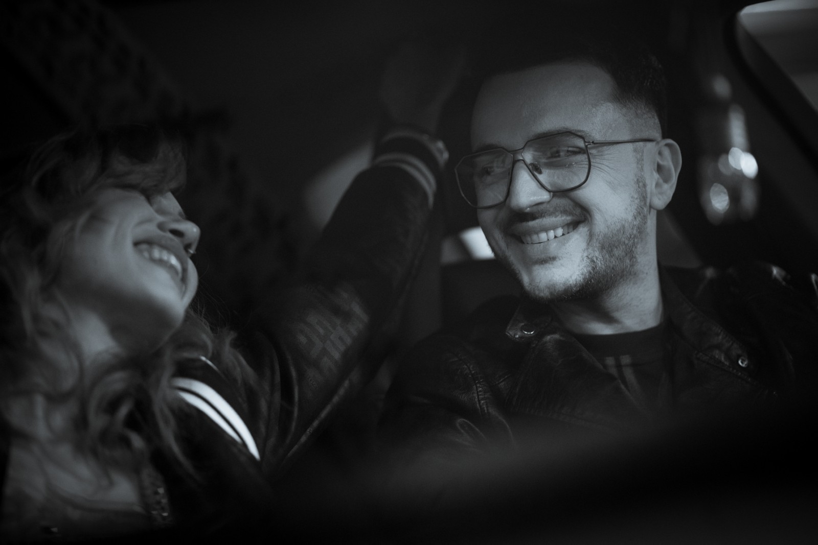 (Видео) „После полноќ“ – Лозано има нова песна