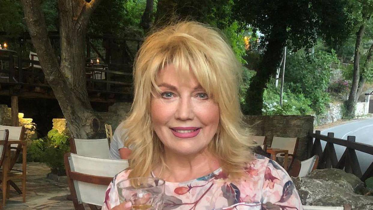 Сузана Манчиќ заврши во болница, славната лото-девојка имаше незгода на пешачки