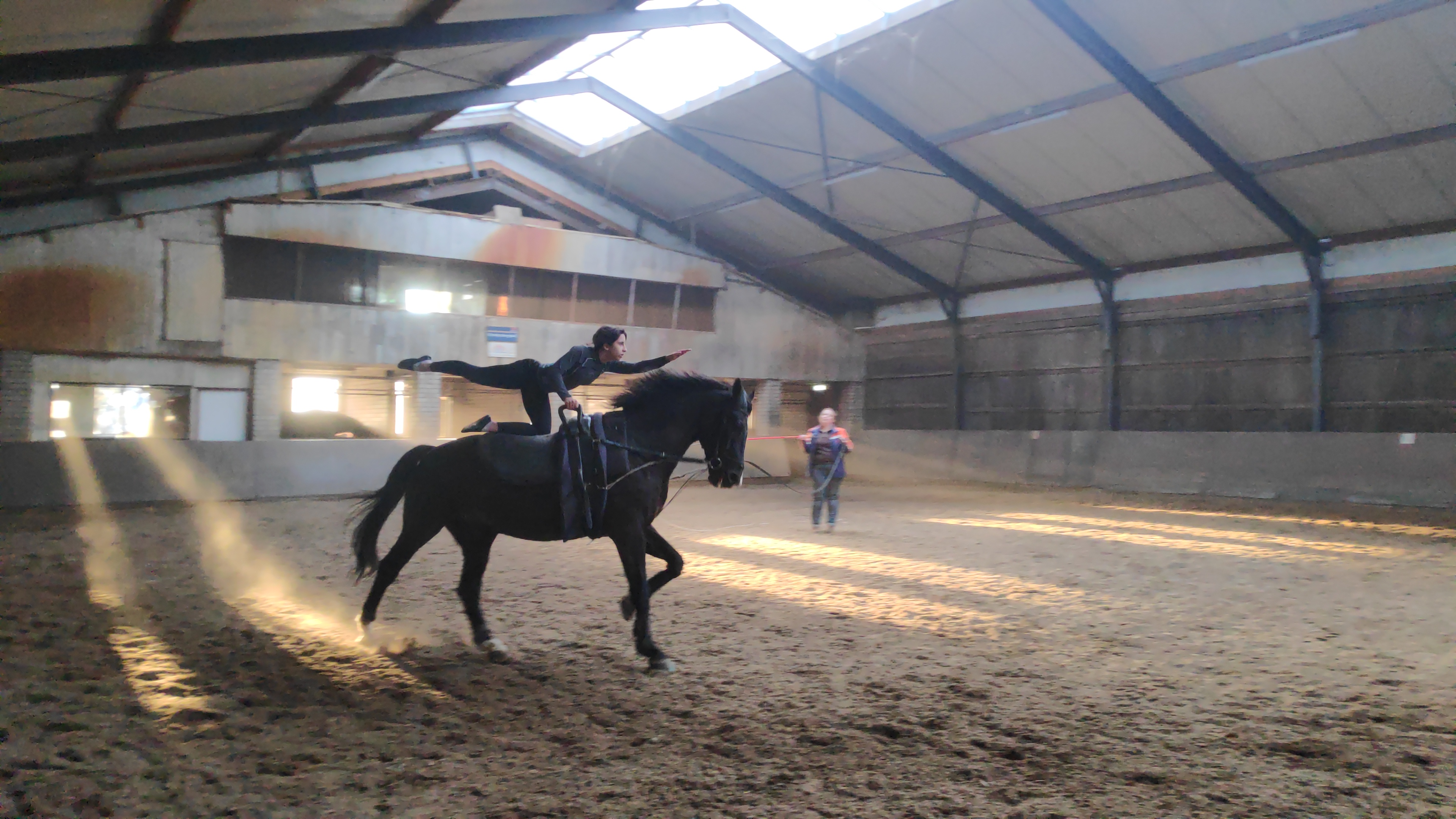 Ангелина Булеска, единствена во Македонија која тренира гимнастика на коњ: Ова е спорт кој бара да заборавиш на стравот