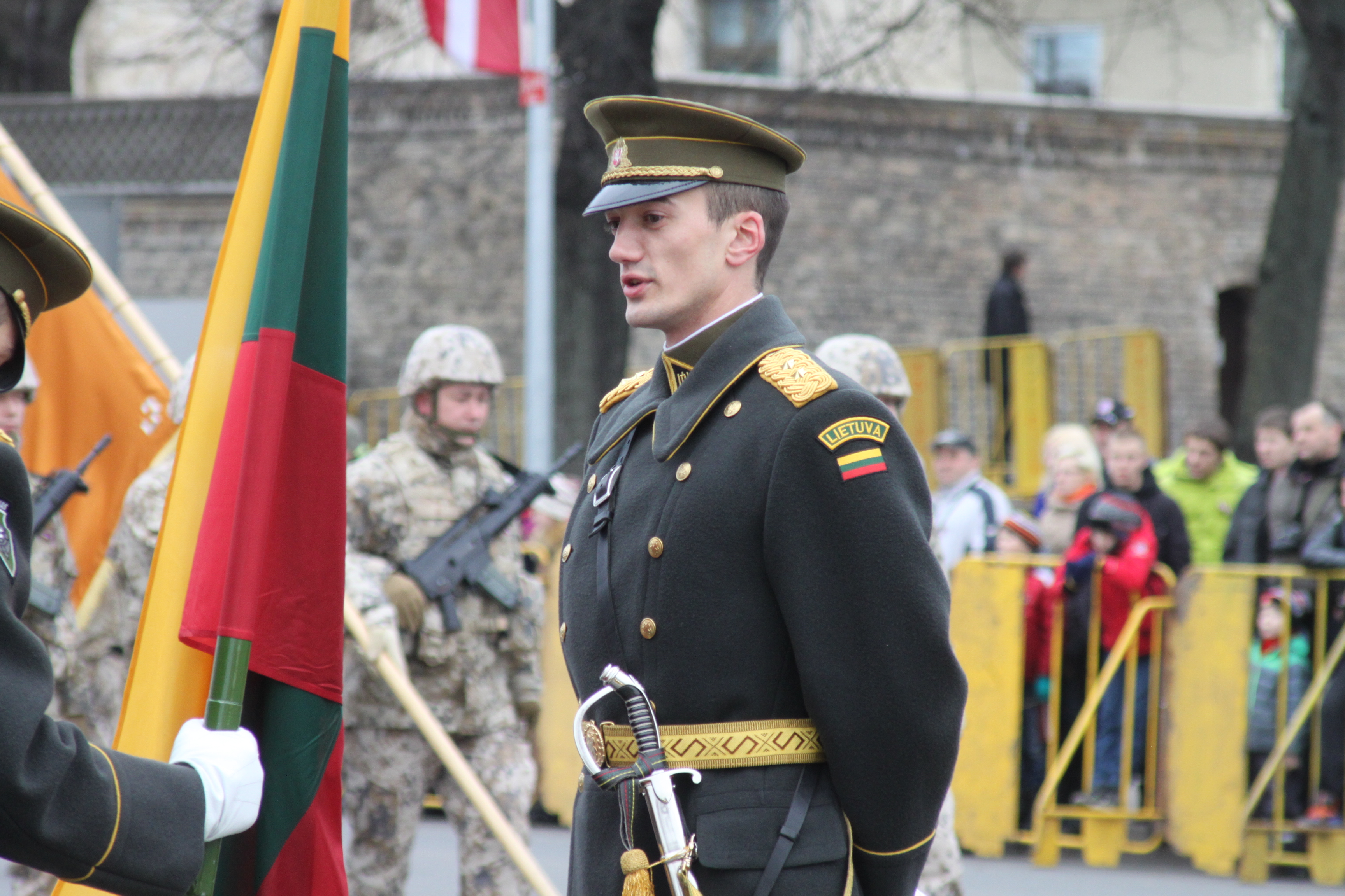 Летонија го враќа задолжителниот воен рок