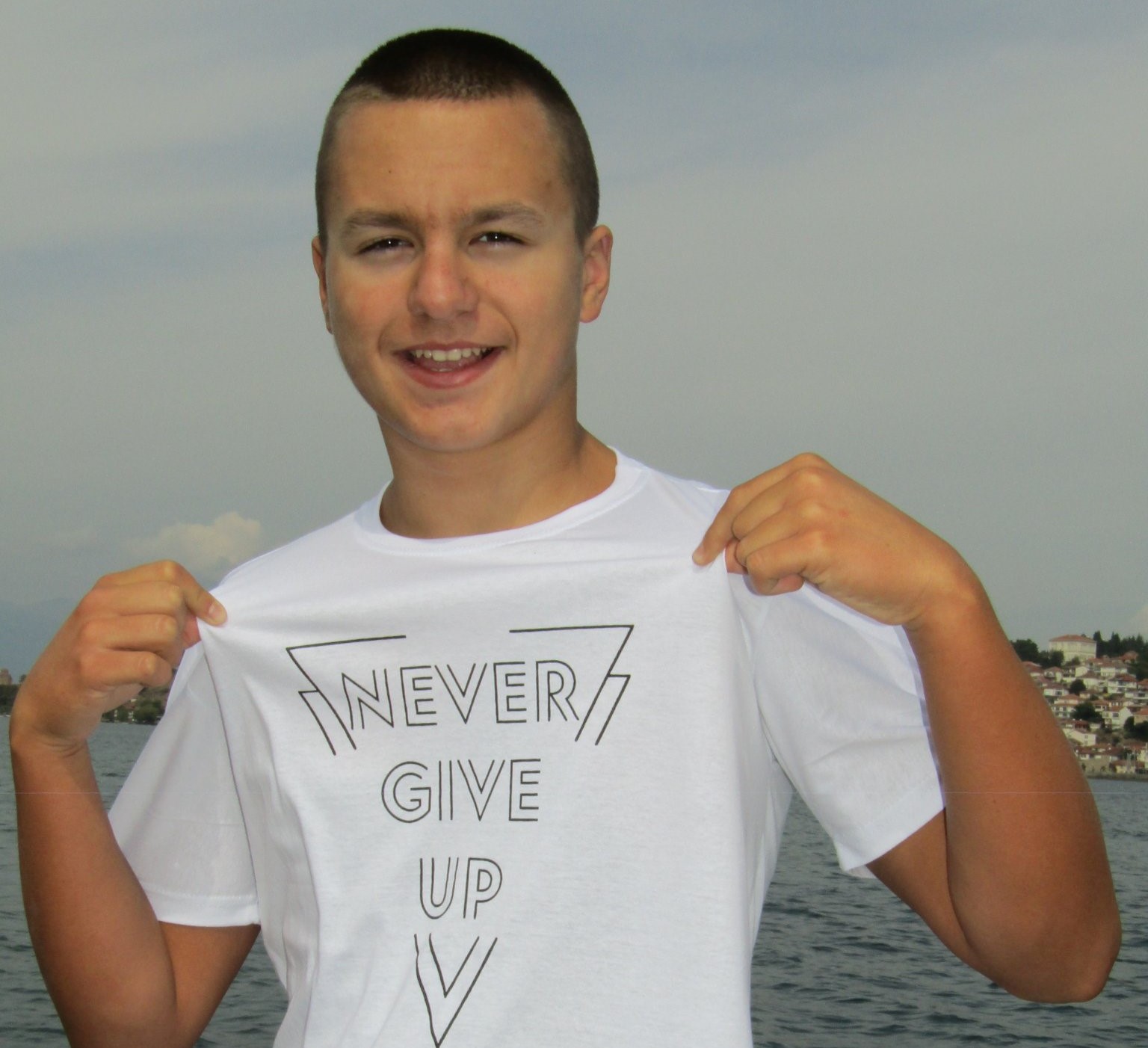 Марко Пејчиновски на Голема Богородица ќе преплива 64 километри во Охридското Езеро