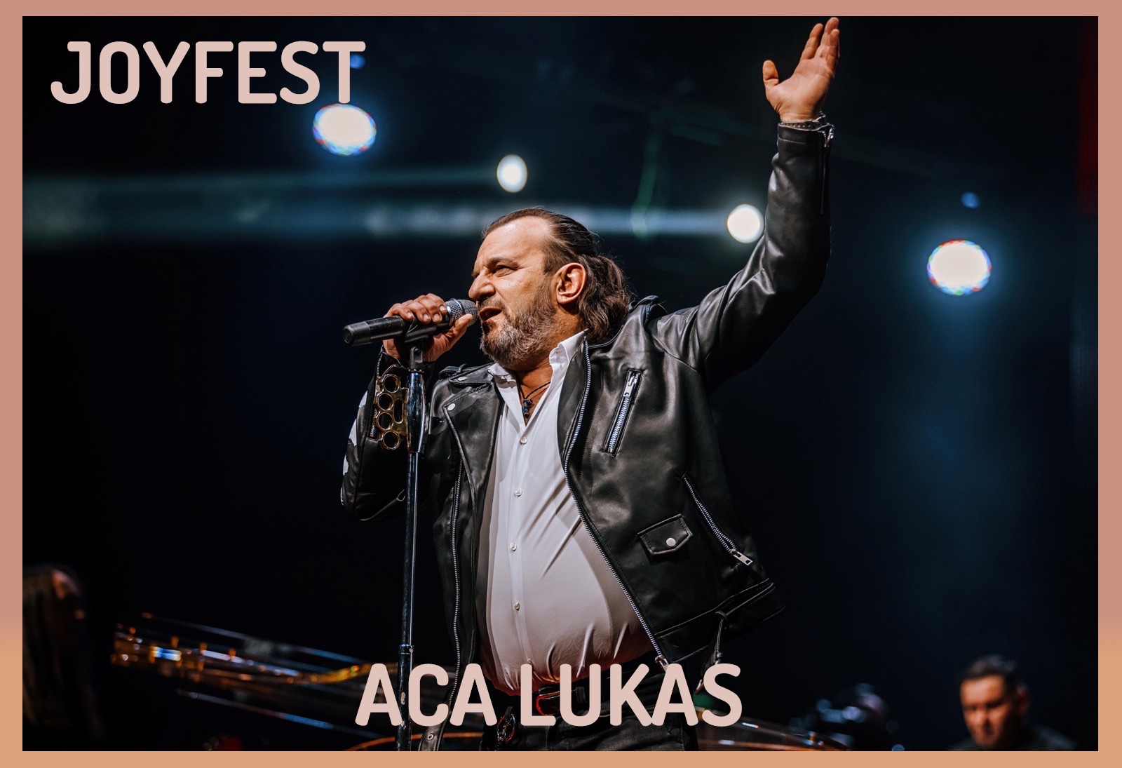 Аца Лукас нема да пее во Крива Паланка, оти општината нема пари да го плати