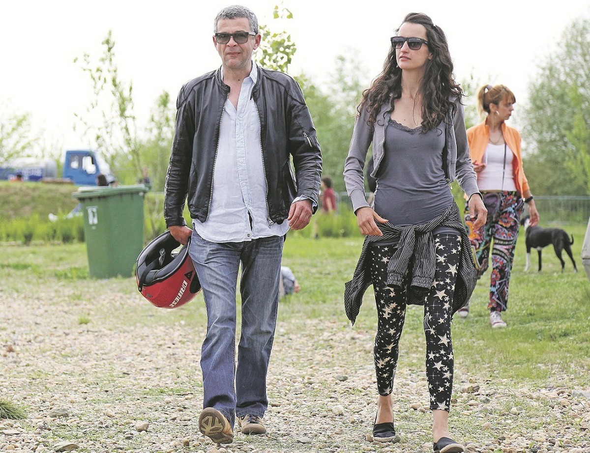 Со емотивно видео сопругата и ќерката на Небојша Глоговац потсетија на неговиот роденден