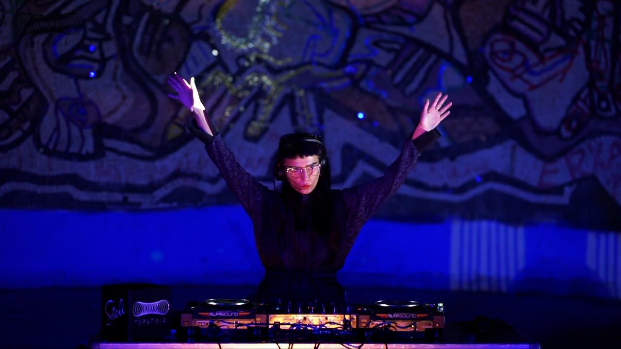 И глумев фраер во кола на Светлана пред да се вљубиме: Црнокрак прославија 25 години брак