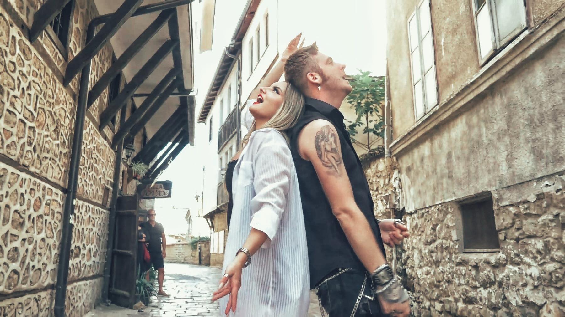 (Видео) Александар и Белма од Гранд го промовираа спотот за заедничката песна