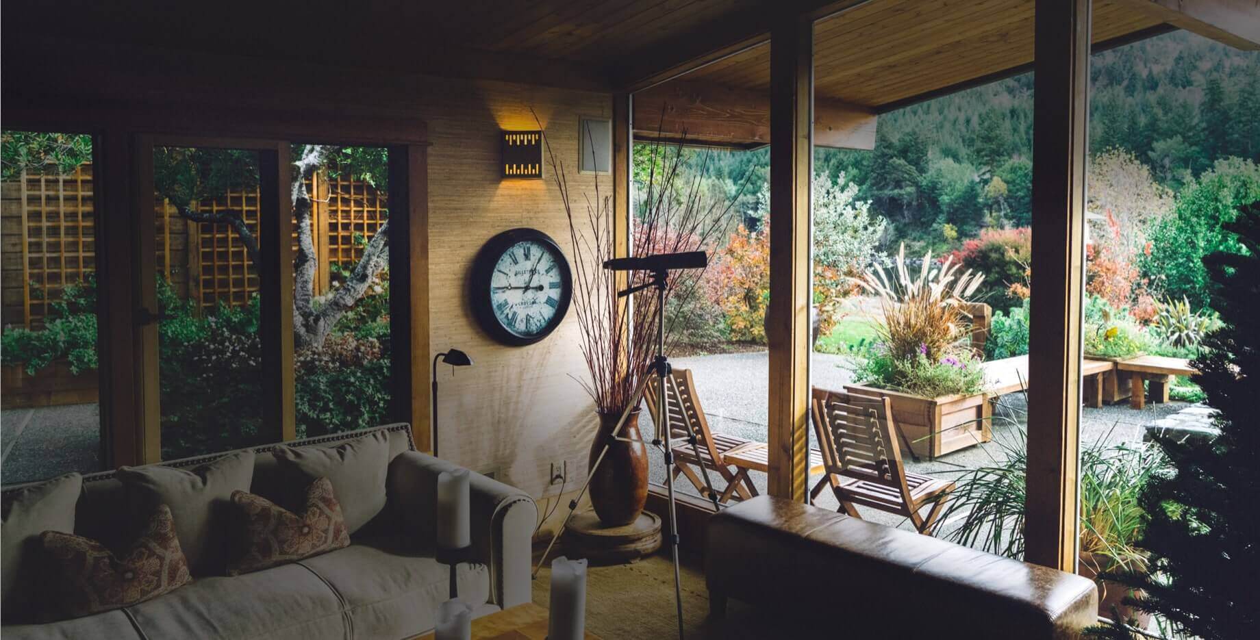 Во Канада се нуди сместување, каде што, наместо ноќевање со појадок, има ноќевање со марихуана